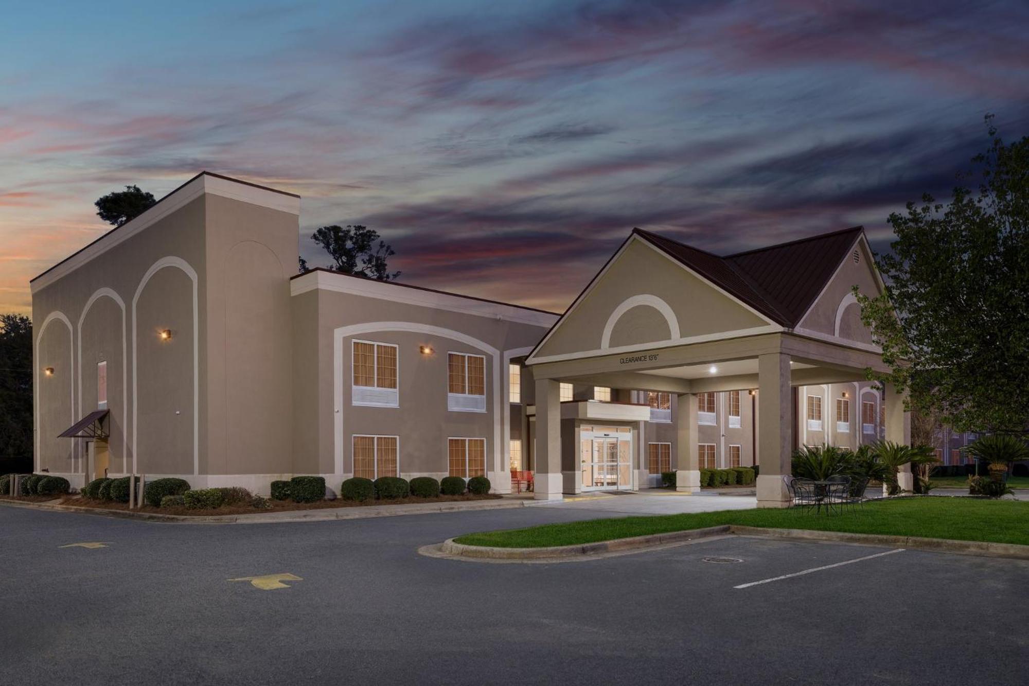 Red Roof Inn & Suites Albany, Ga Εξωτερικό φωτογραφία